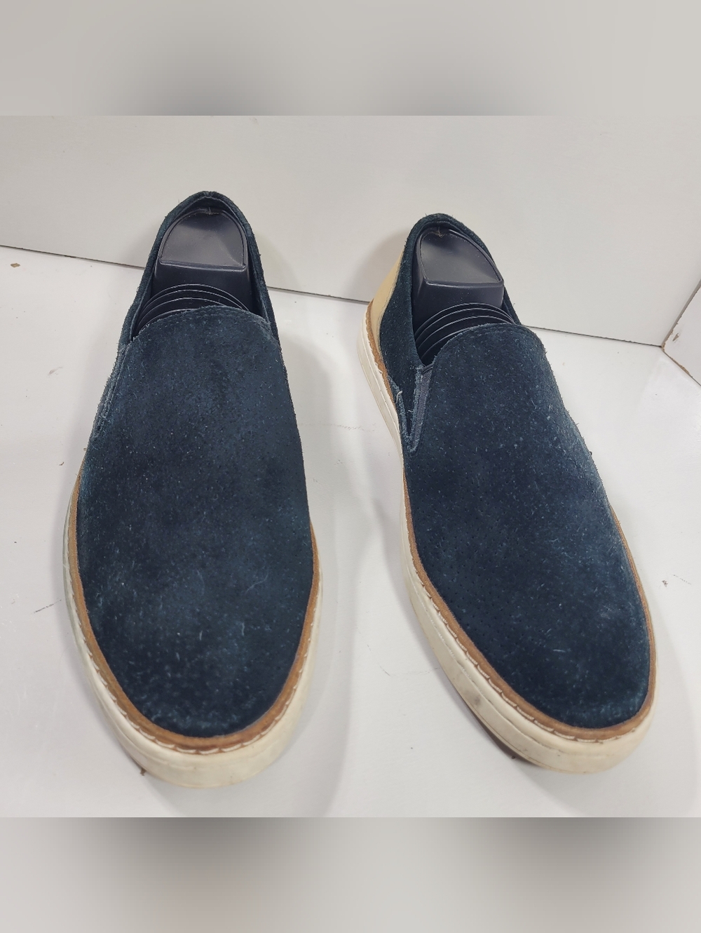 UGG Australia Adley Black Suede Slip On Fashion Sneakers Women's Size 8.5